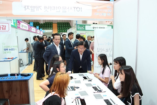 강인규 시장, 제4회 꿈길찾아 떠나는 진로콘서트 방문