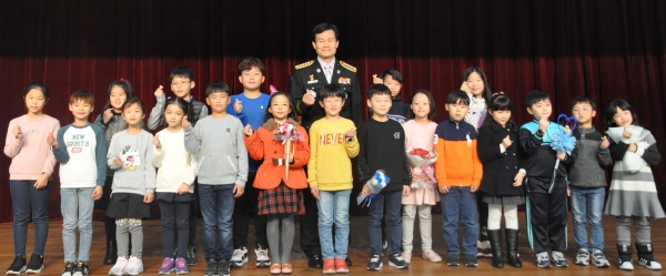 불조심 우수작품 수장자에 21명 대한 시상식