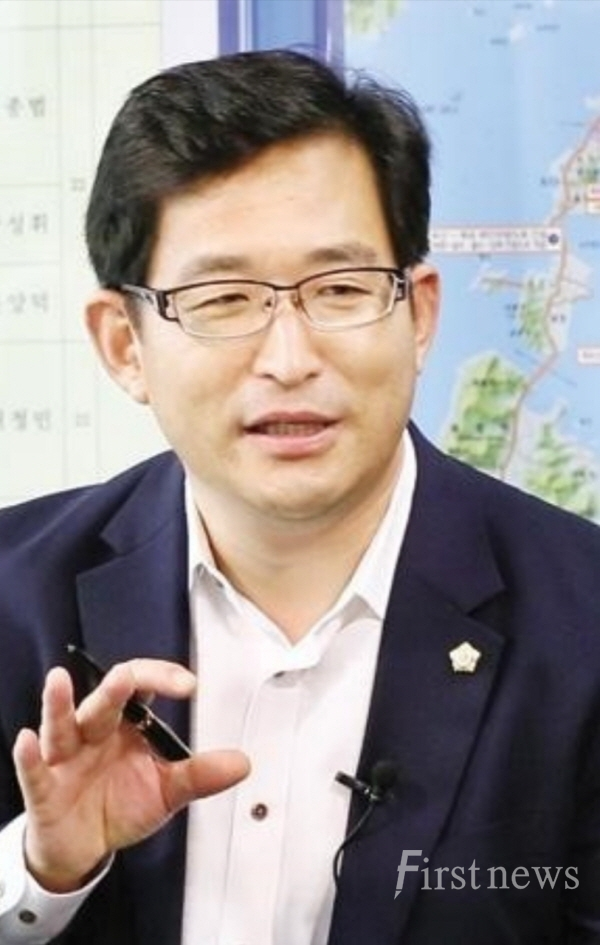 김휴한 목포시의회 의장