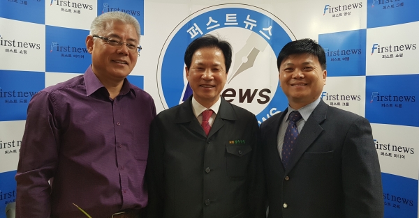 좌측부터 퍼스트뉴스 박채수 대표, 한진섭 회장, 한국건강관리협회 유천호 차장