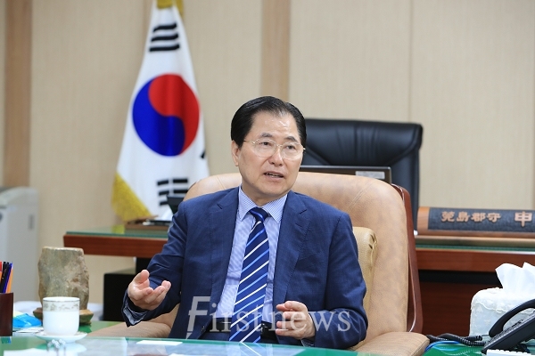 신우철 완도군수