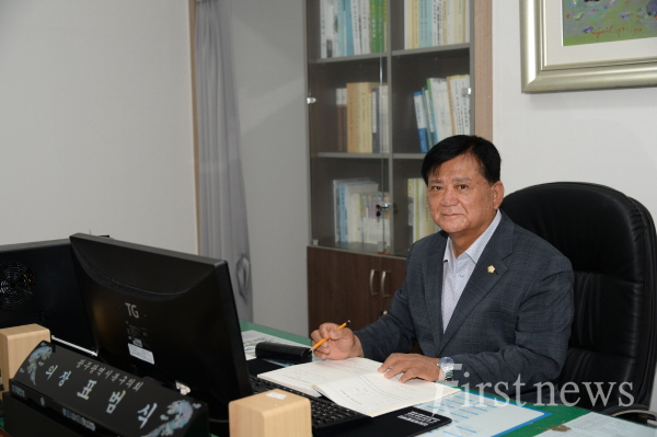 표범식 광주 북구의회 의장