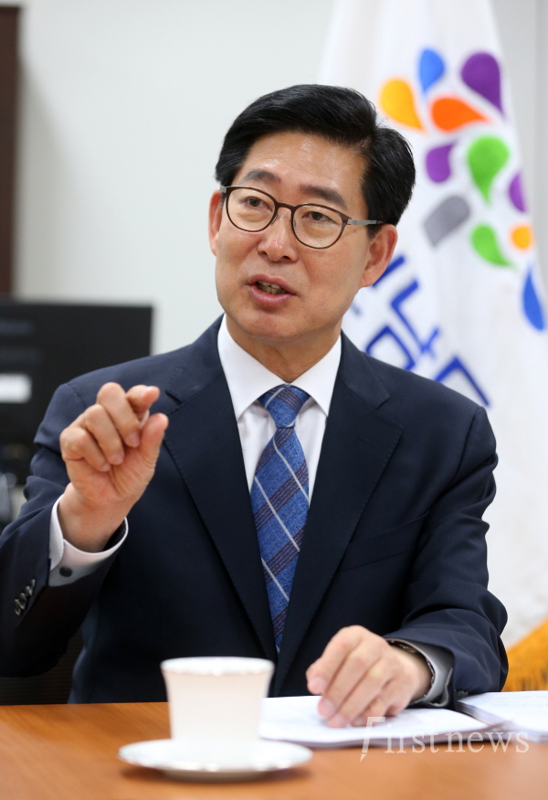 양승조 충청남도 도지사
