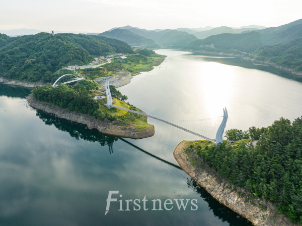 영주댐 주변 용마루 공원 전경
