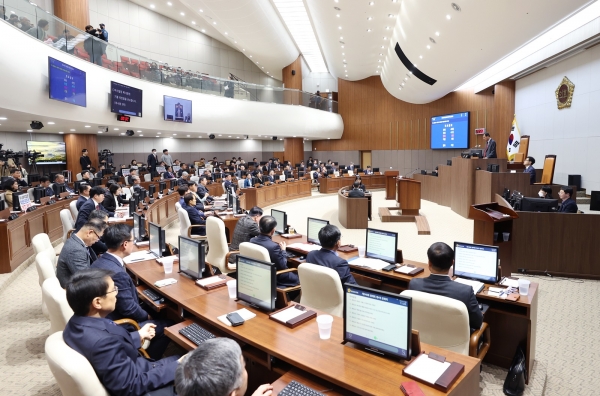 충남도의회가 15일 제348회 정례회 제4차 본회의를 열고 있다.(사진=충남도의회)