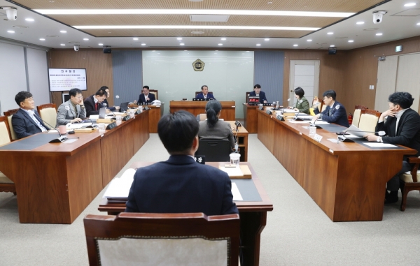 11일 충남도의회 복환위가 제350회 임시회 1차 회의를 열고 있다.(사진=충남도의회)