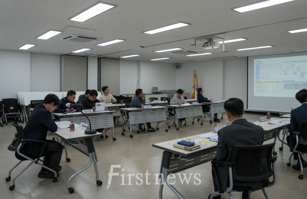 안양시의회 총무경제위원회 경기도시장상권진흥원 방문 등 벤치마킹