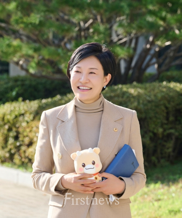 이채명 의원, 행정사무감사 우수의원 및 우수의정대상 동시 수상