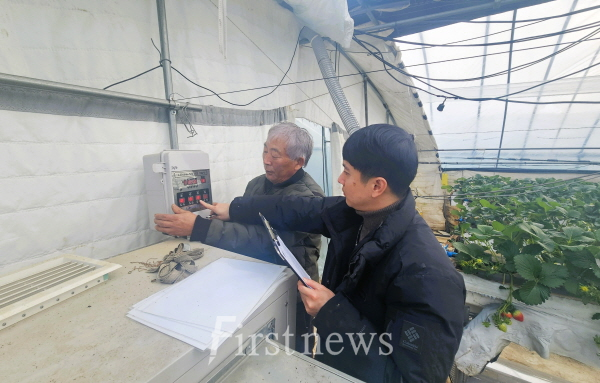 장성군이 시설원예 농가 대상 현장 기술지원을 시작
